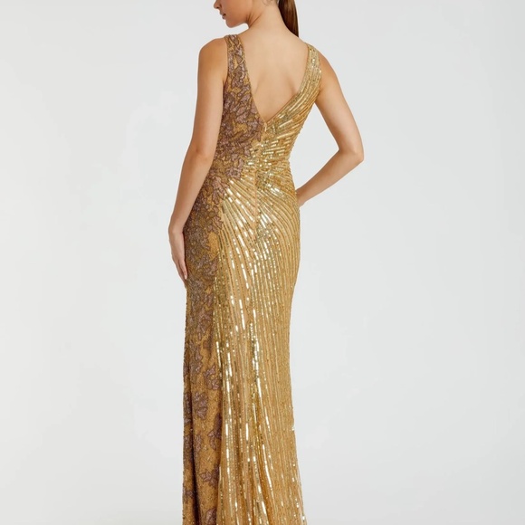 MAC DUGGAL Gold Beaded Floral Sleeveless Gown - Picture 2 of 3